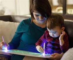svetleča risalna tabla GlowTab