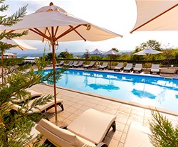 Blue Waves Resort