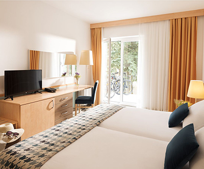 Hotel&Resort Adria 4*: oddih s polpenzionom za 2 osebi