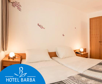 Hotel Barba, Paklenica: špica poletne sezone