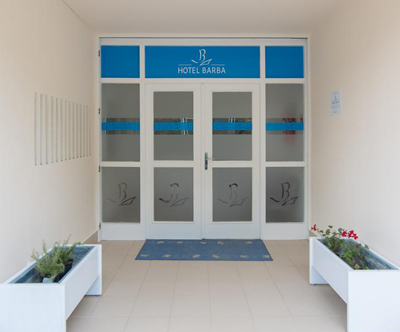 Hotel Barba, Paklenica: špica poletne sezone