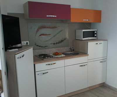 Apartmaji Fruk 3*, Jadranovo: 3-dnevni oddih za 2
