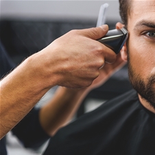 Frizerski salon Huda čupca: moško striženje las